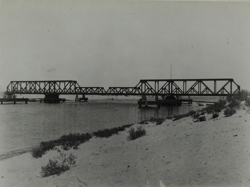 苏伊士运河铁路桥，1942年
