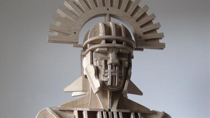 在哈德良长城建造全尺寸雕塑之前，艺术家约翰·奥洛克创作了半比例的泰克特克提克斯雕像
